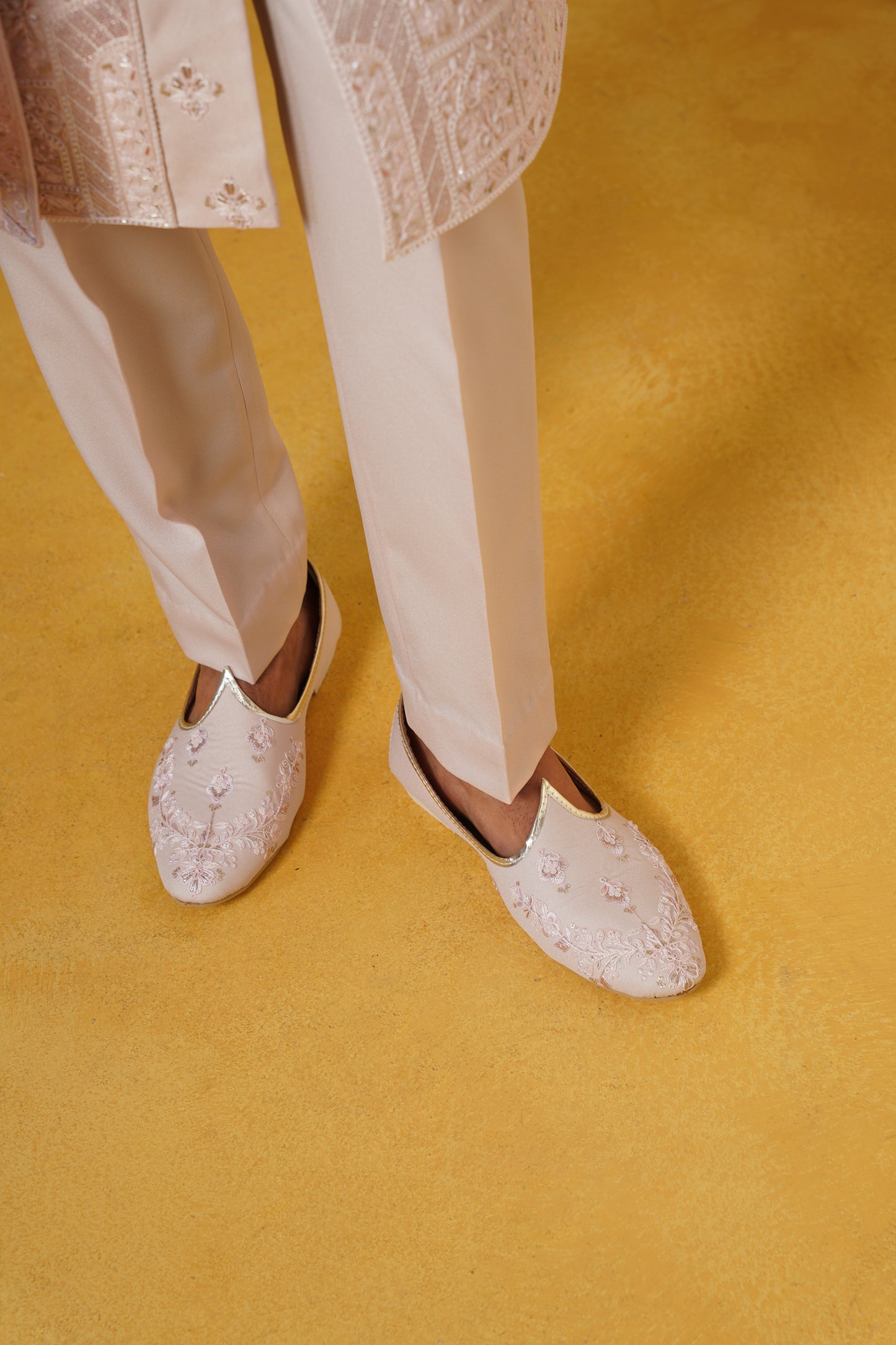 Light Pink Sherwani Set With Jooti And Belt