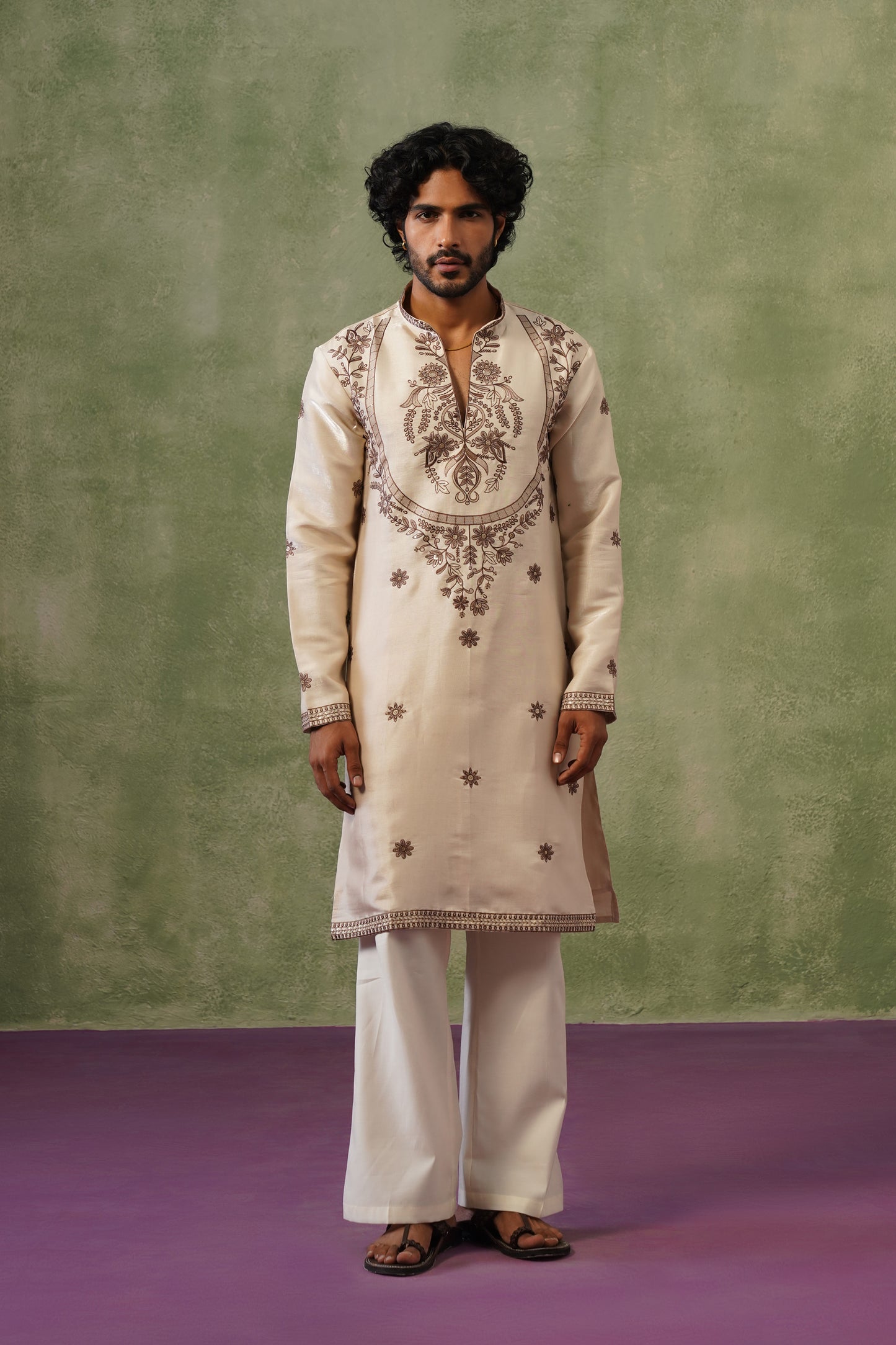 Chandani Ivory Threadwork Kurta Set