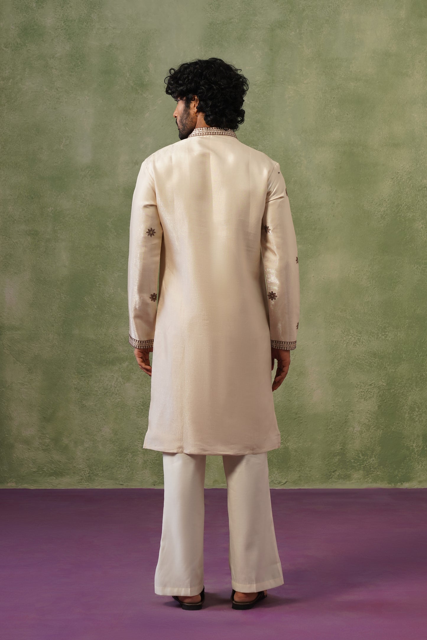 Chandani Ivory Threadwork Kurta Set