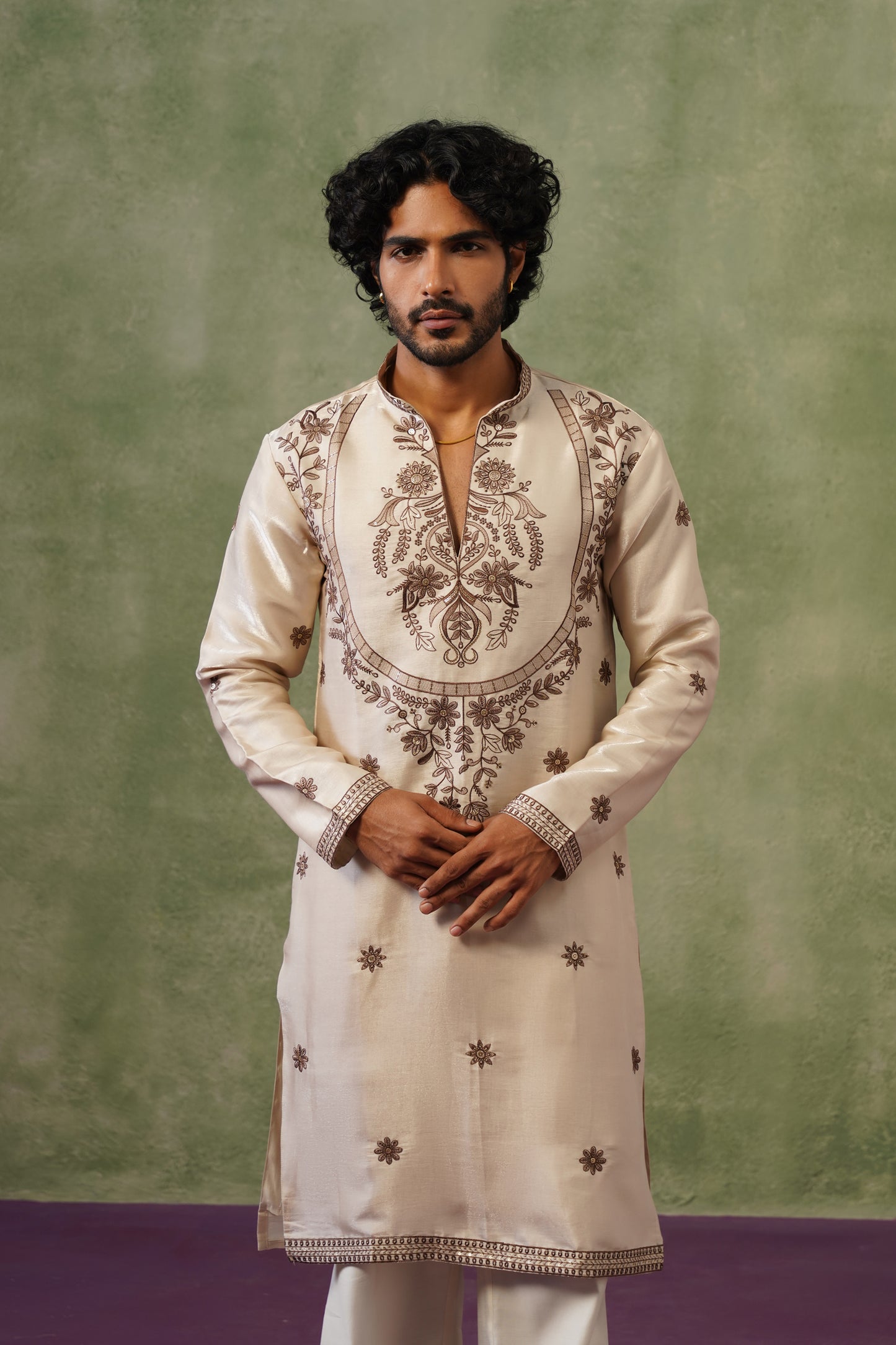 Chandani Ivory Threadwork Kurta Set