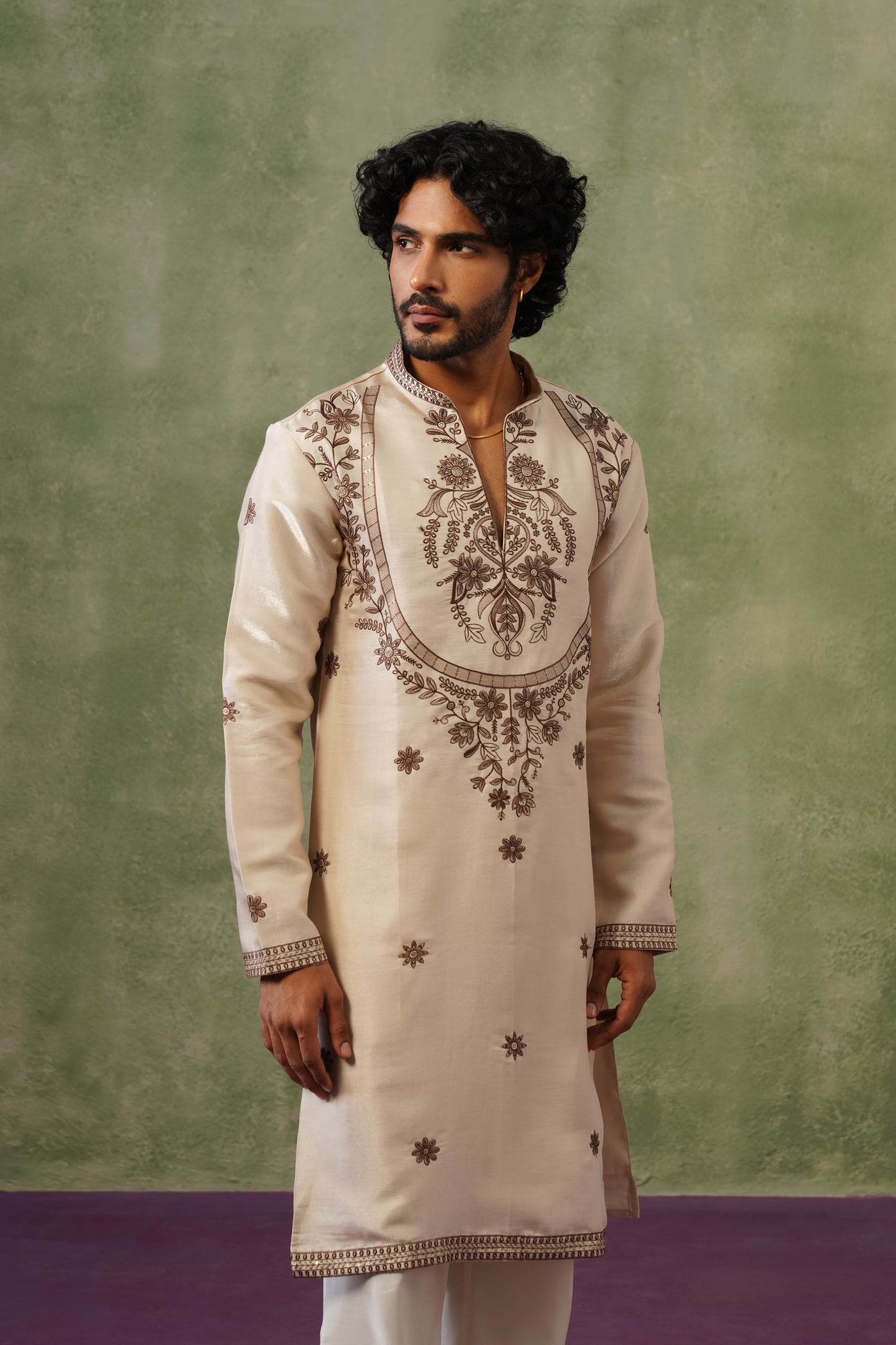 Chandani Ivory Threadwork Kurta Set