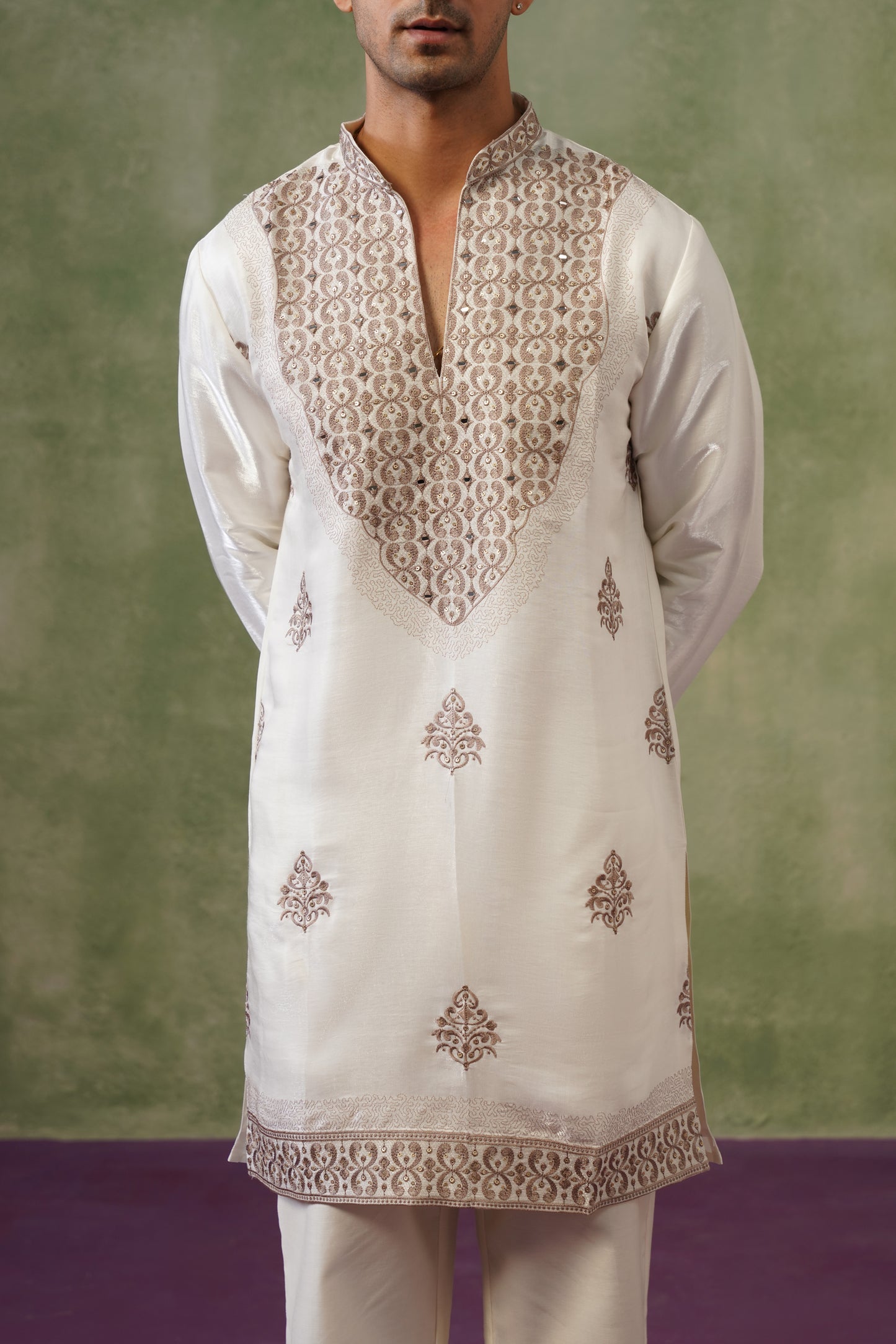 Aina Ivory Mirror Threadwork Kurta Set