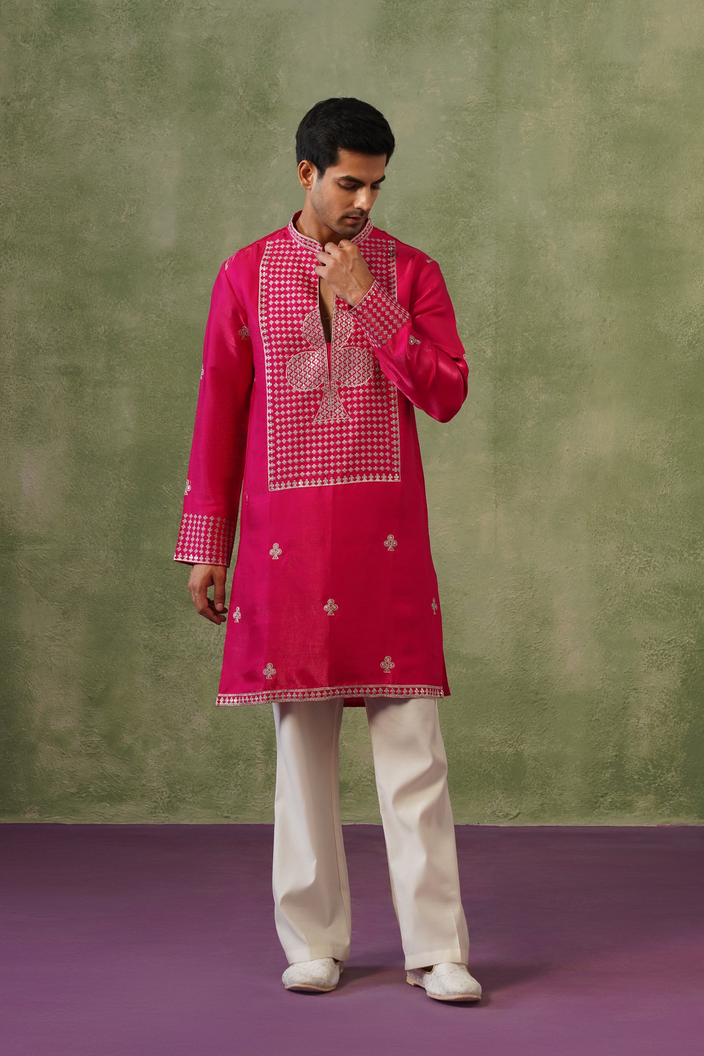 Chidhi Magenta Threadwork Kurta Set