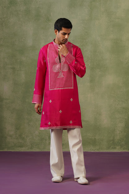Chidhi Magenta Threadwork Kurta Set