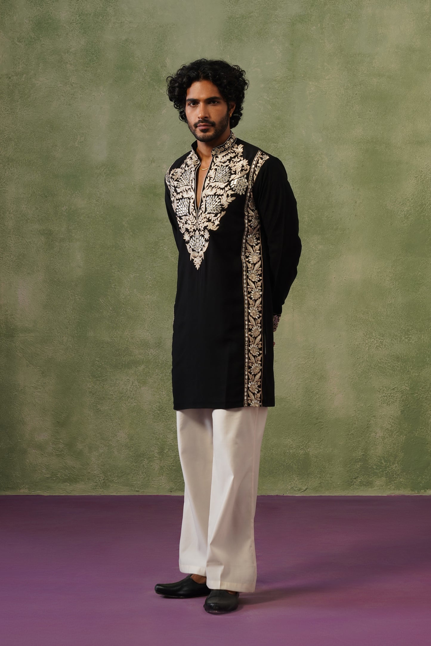Sultan Black Mirror Threadwork Kurta Set