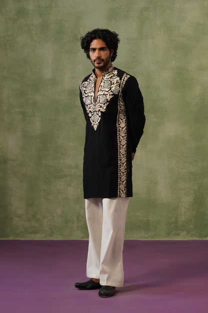 Sultan Black Mirror Threadwork Kurta Set