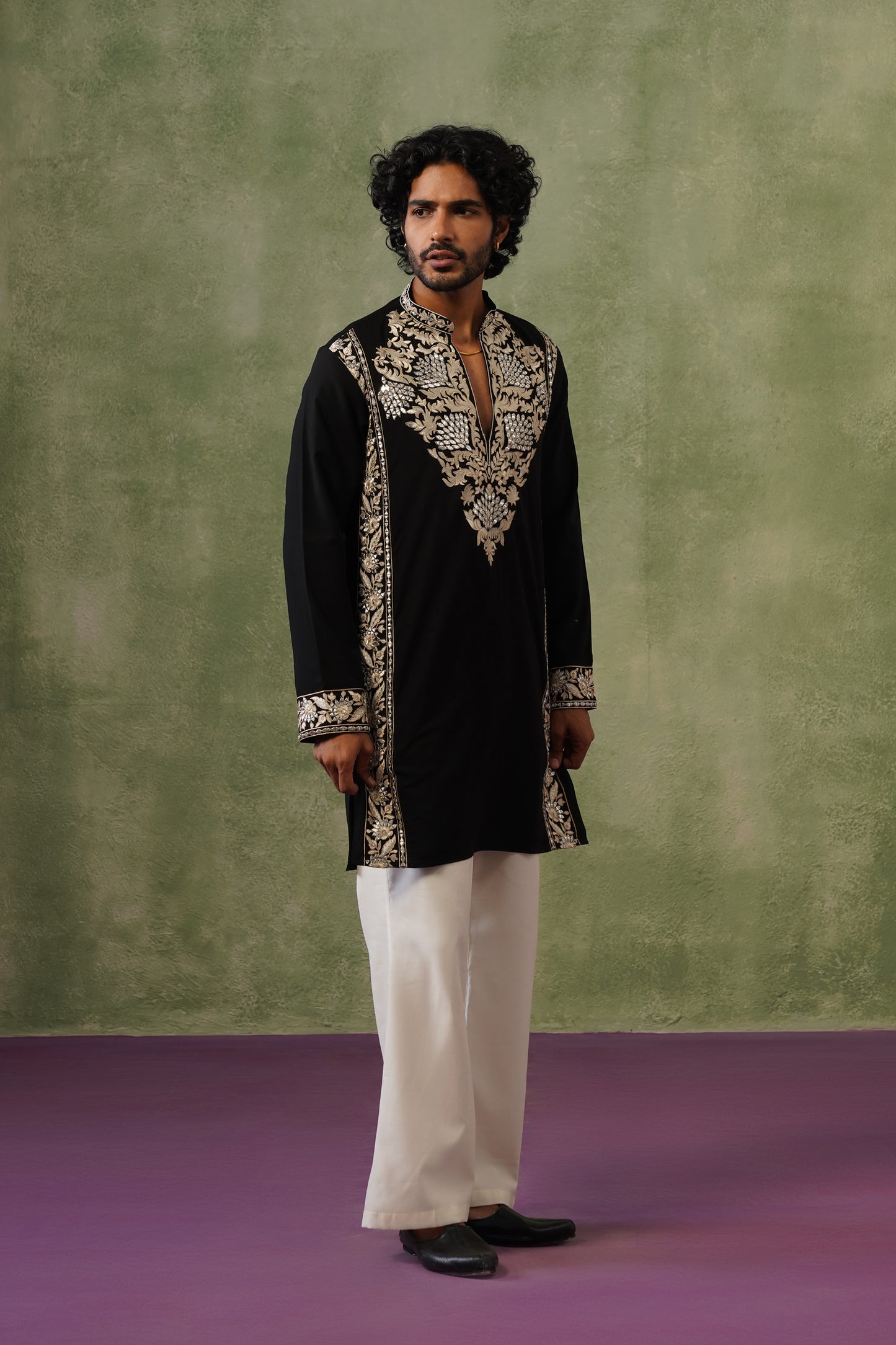 Sultan Black Mirror Threadwork Kurta Set
