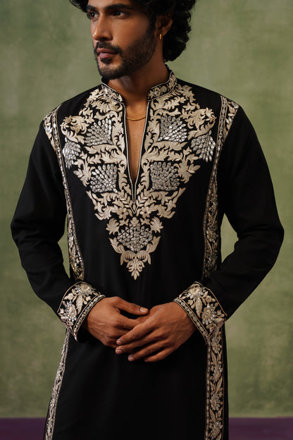 Sultan Black Mirror Threadwork Kurta Set