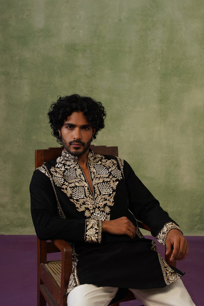 Sultan Black Mirror Threadwork Kurta Set