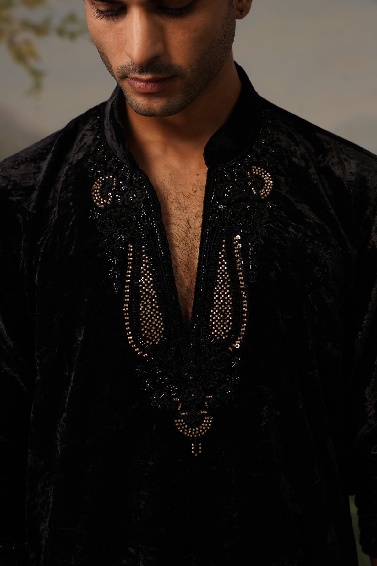 Shab Black Velvet Bead Embroidered Kurta Set