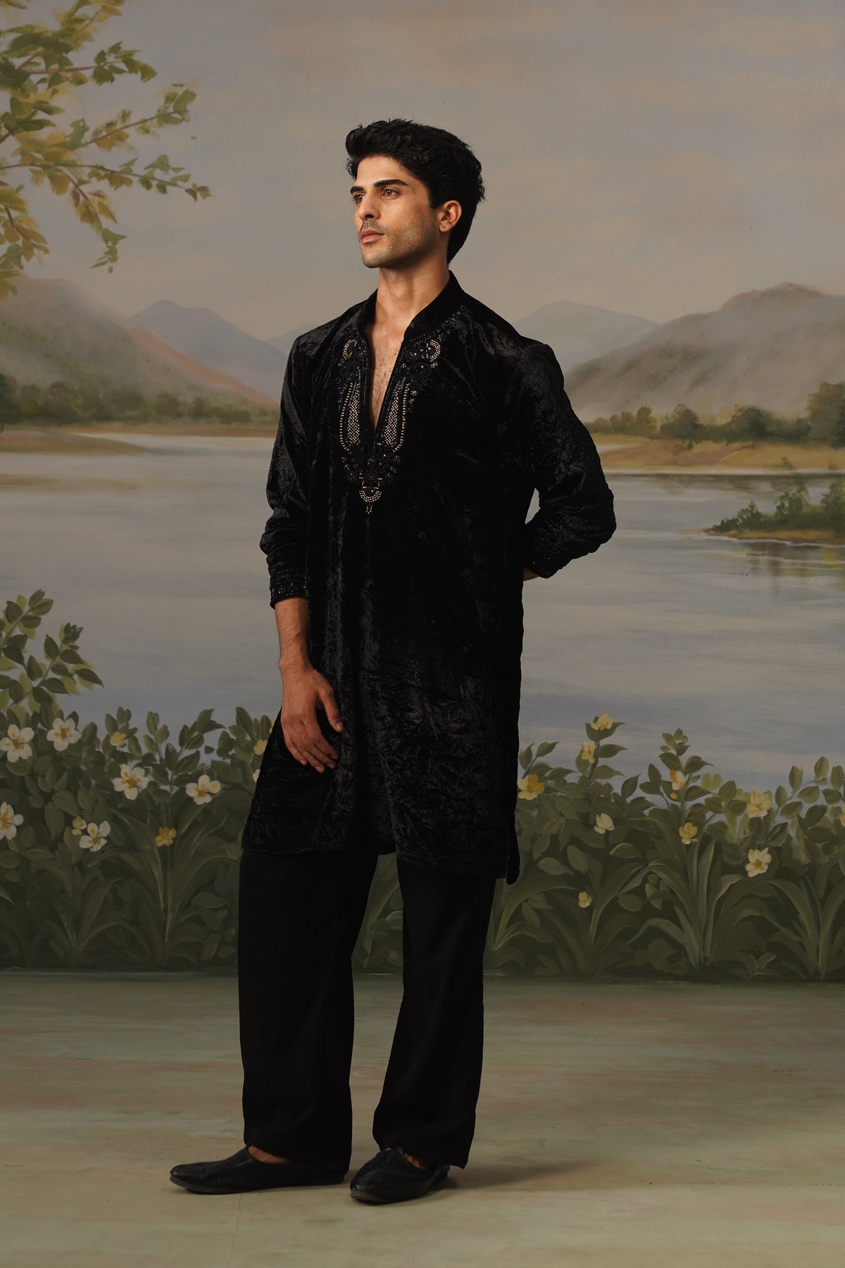 Shab Black Velvet Bead Embroidered Kurta Set