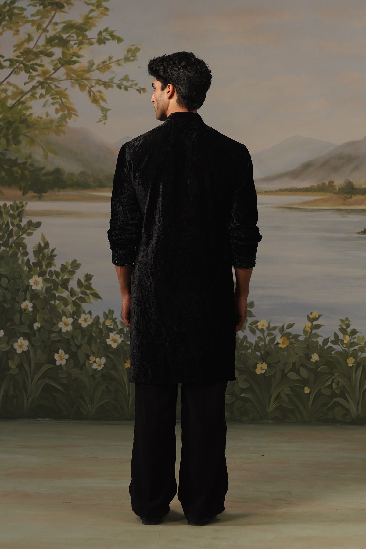 Shab Black Velvet Bead Embroidered Kurta Set