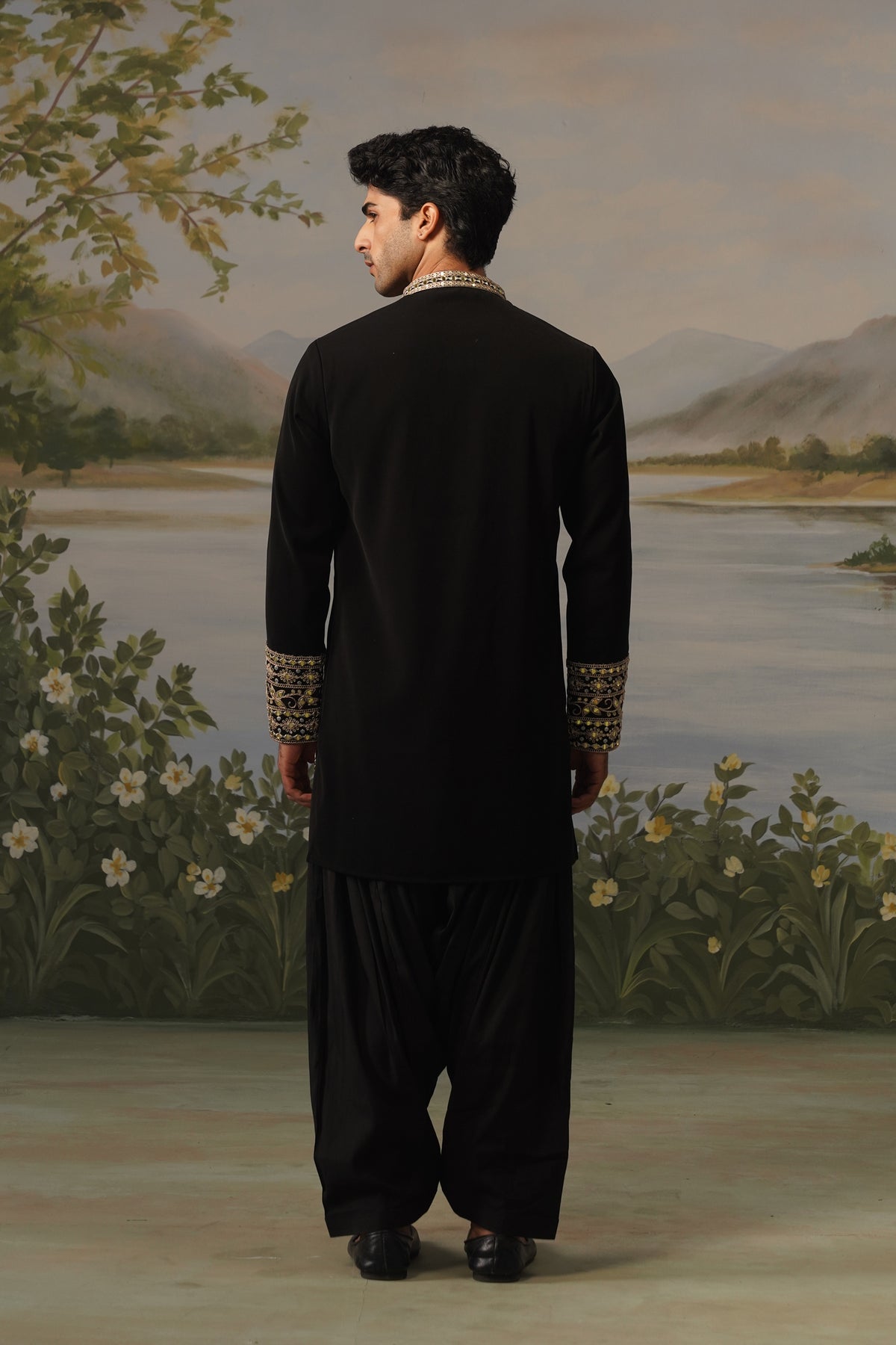 Aarafat Black Mirror Zari Work Kurta Set
