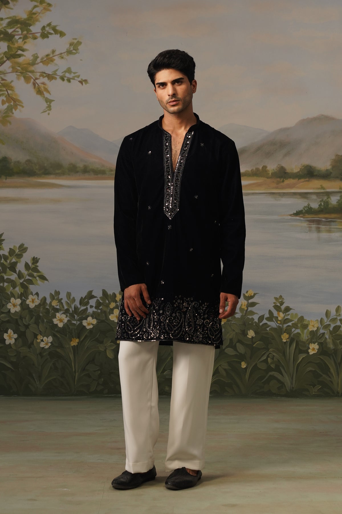 Umrao Navy Blue Velvet Embroidered Kurta Set