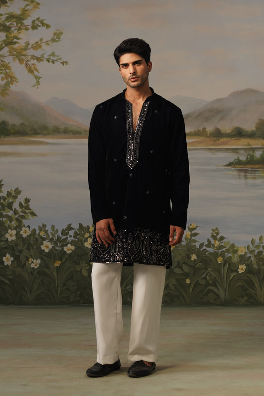 Umrao Navy Blue Velvet Embroidered Kurta Set