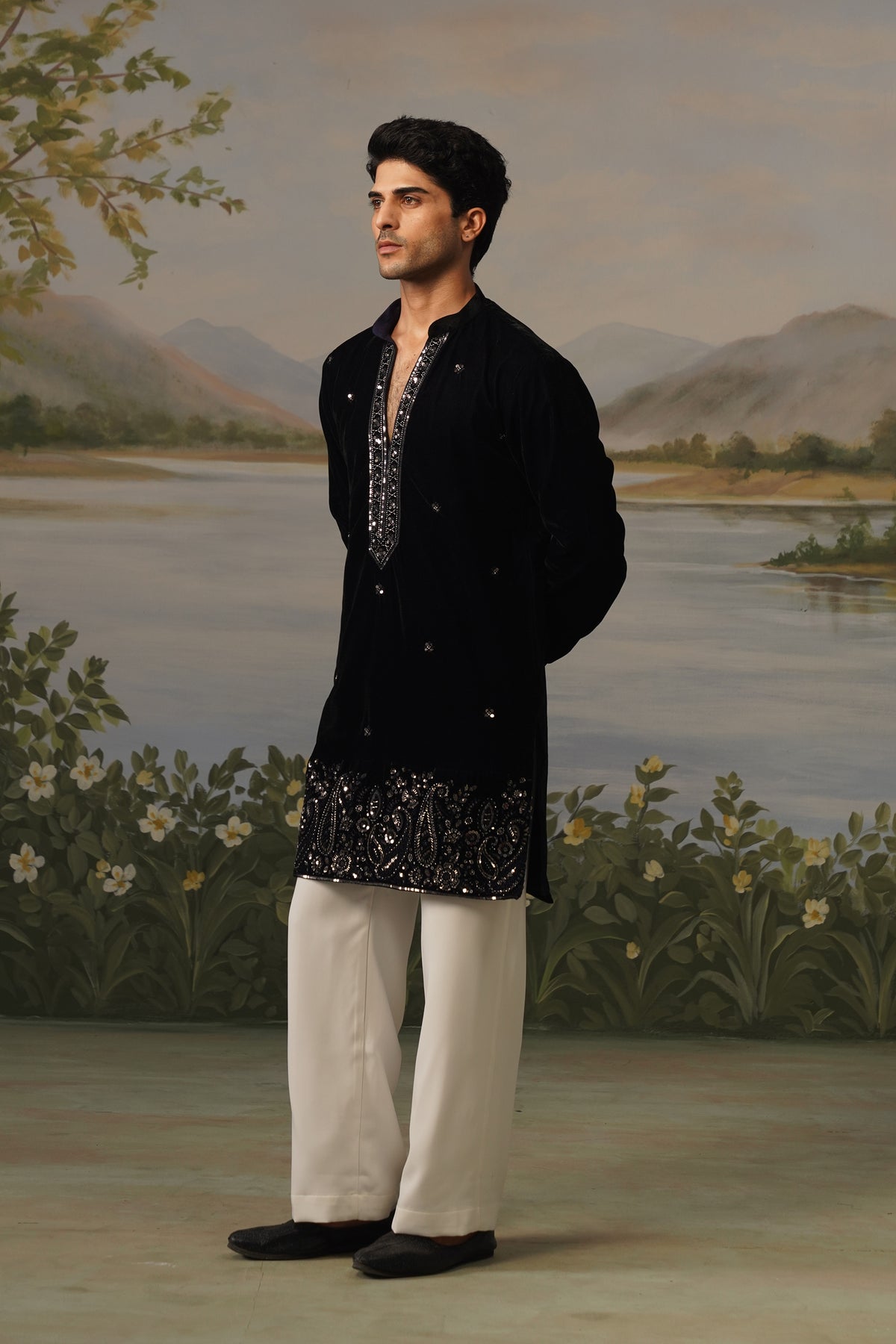 Umrao Navy Blue Velvet Embroidered Kurta Set