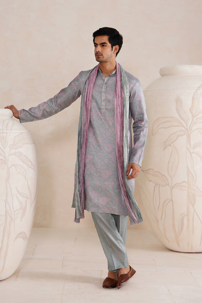Cloud Grey Tussar Silk Print Kurta Set With Crush Ombre Dupatta