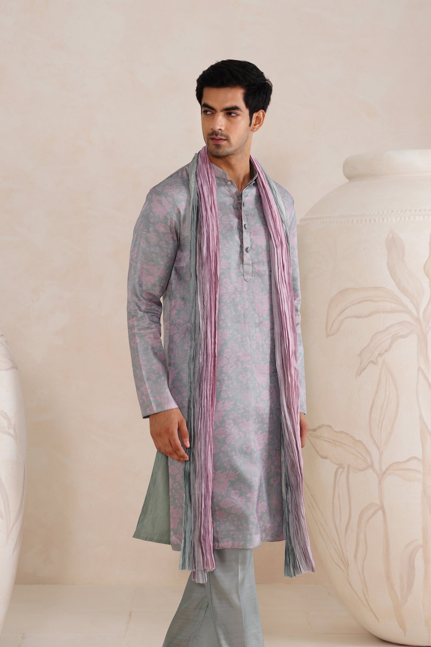 Cloud Grey Tussar Silk Print Kurta Set With Crush Ombre Dupatta