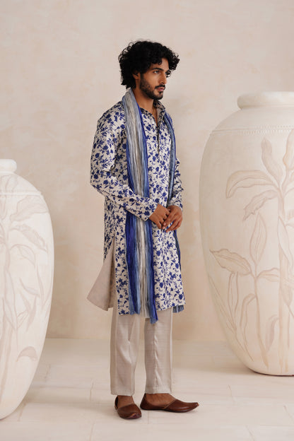 Dusty Grey Tussar Silk Print Kurta Set With Crush Ombre Dupatta