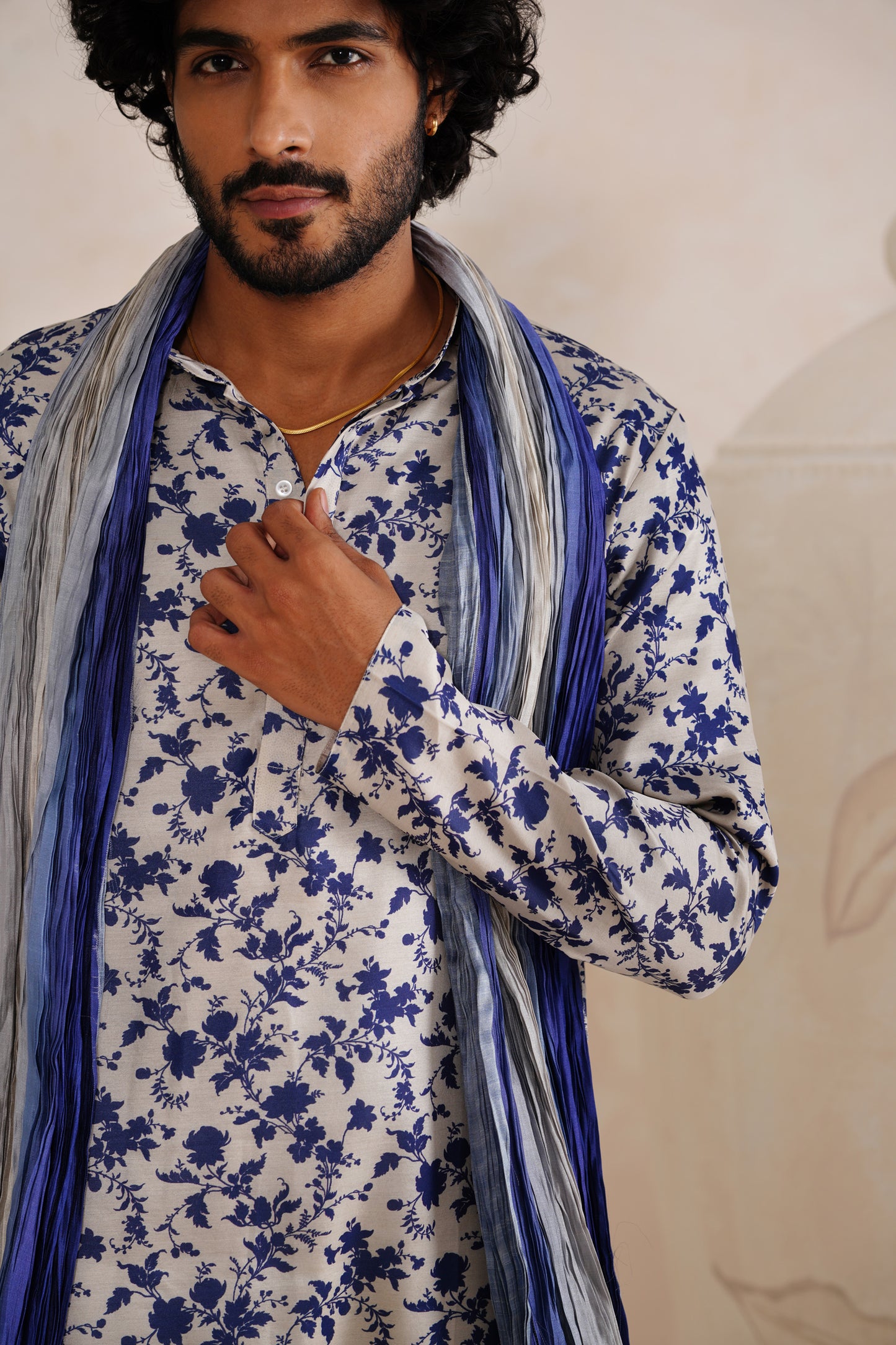 Dusty Grey Tussar Silk Print Kurta Set With Crush Ombre Dupatta