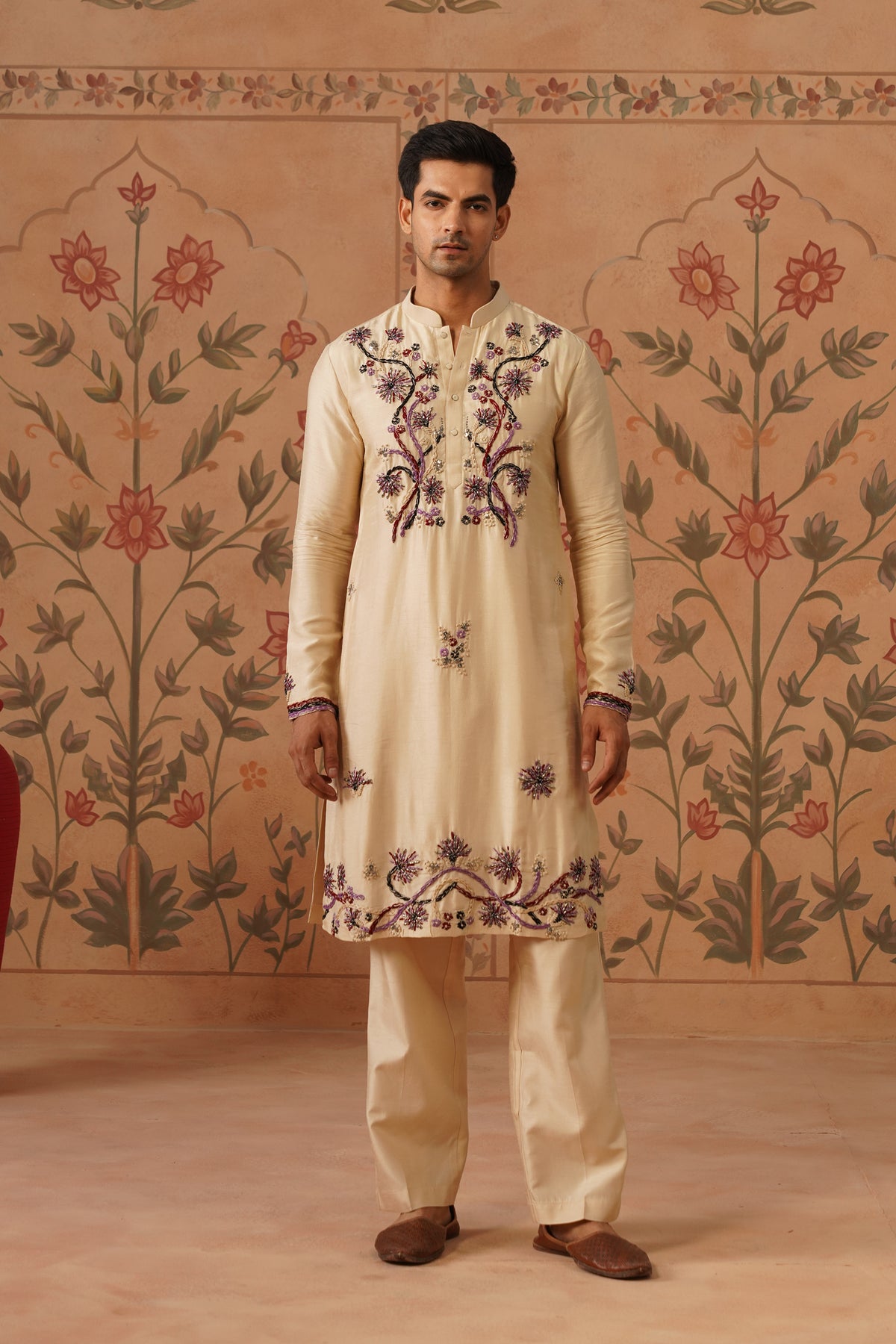 Bahar Ivory Hand Threadwork Kurta Set