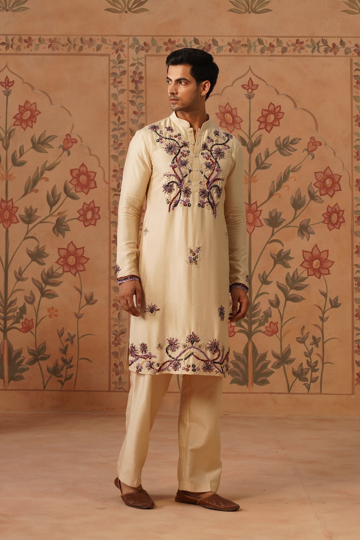 Bahar Ivory Hand Threadwork Kurta Set