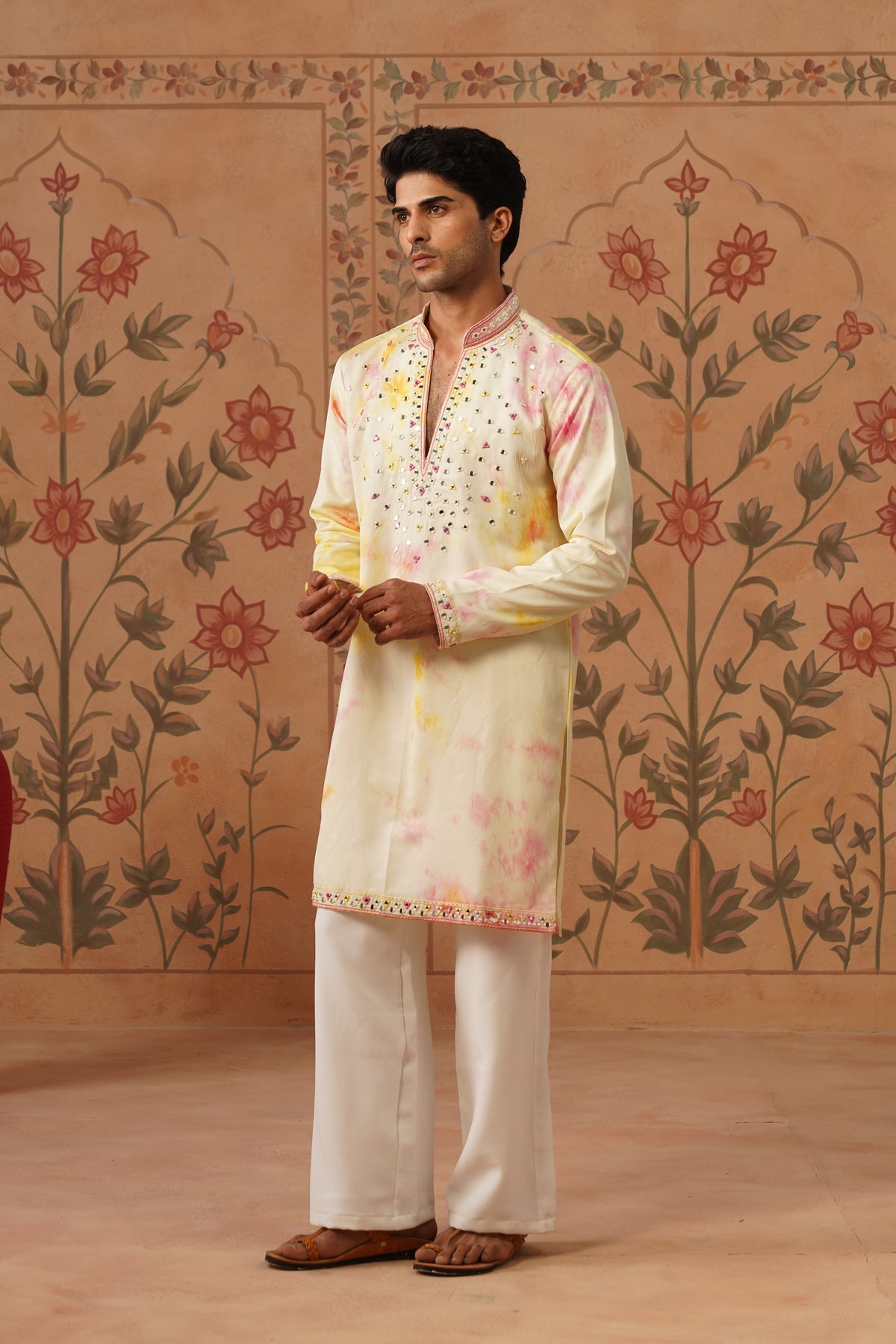 Rangoli Ivory Tie Dye Mirror Work Kurta Set