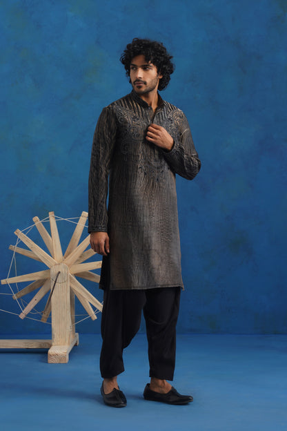 Hand Dyed Tissue Embroidered Kurta Set
