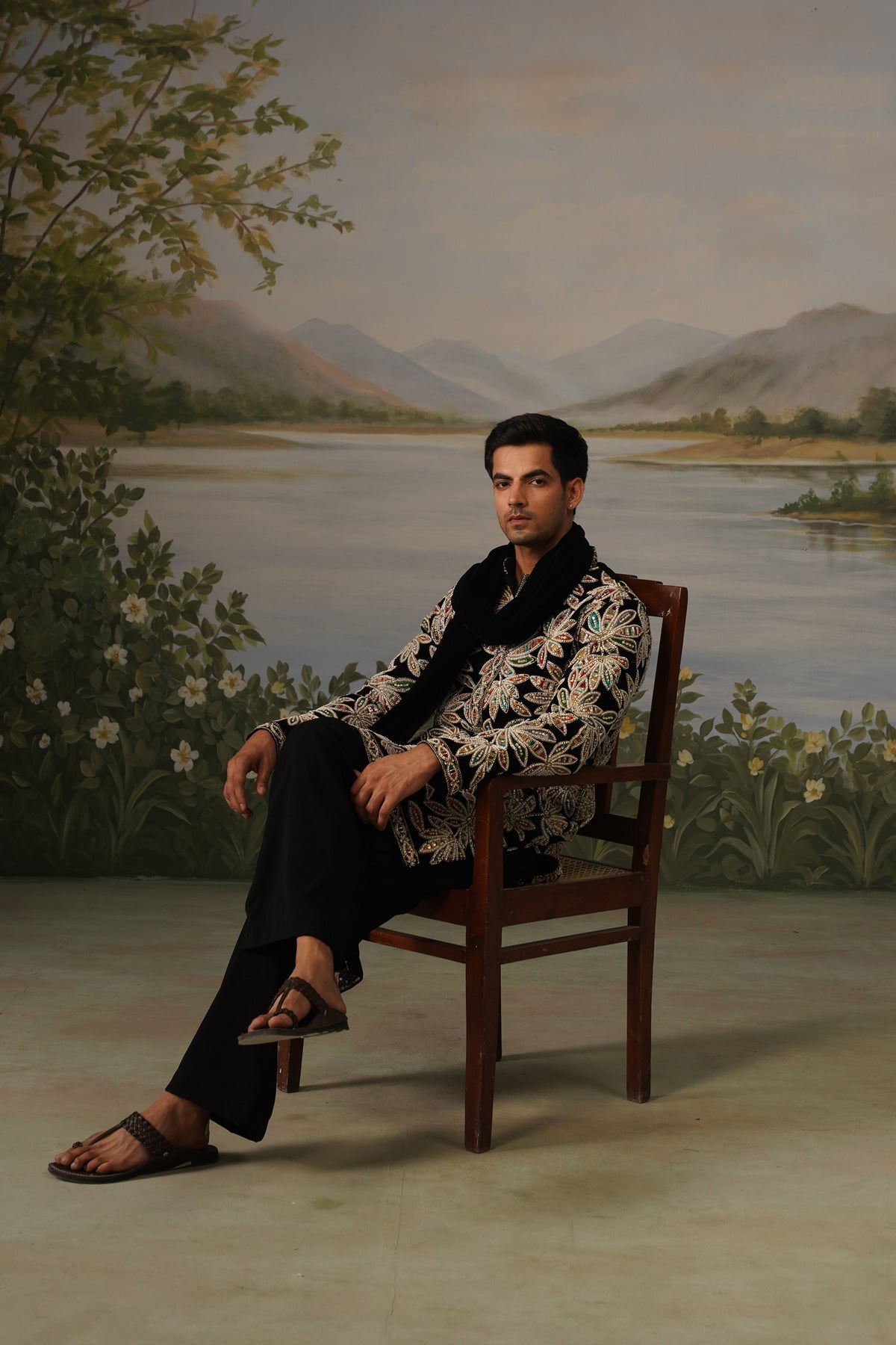 Naqqash Black Bead Embroidered Kurta Set