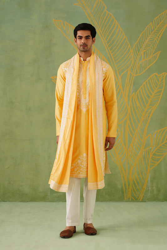 Yellow Kashmiri Embroidery Kurta Set With Dupatta